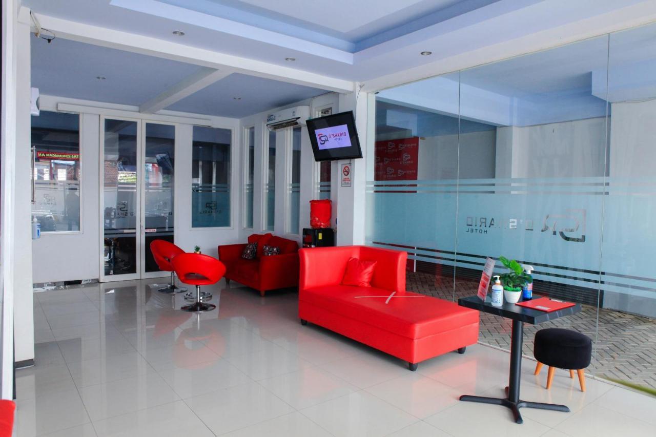 D'Shario Hotel Kepanjen Malang Exterior photo